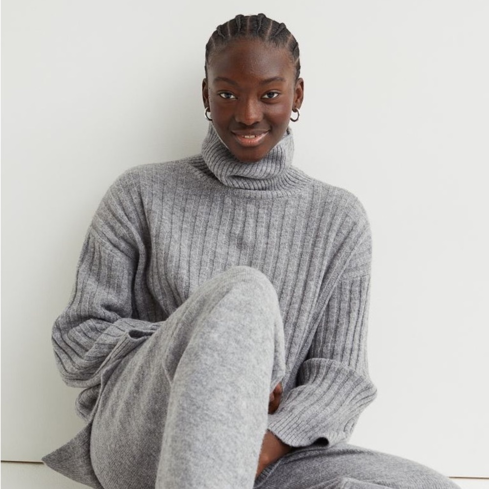 ❗️Last❗️H&M Grey Wool Blend Rub Knit Oversized Turtleneck Sweater